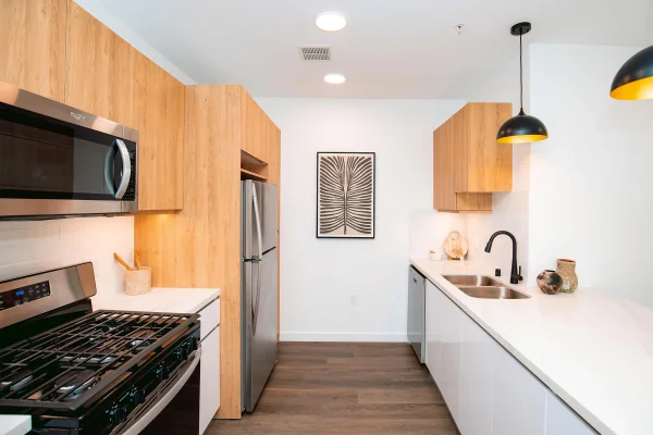 Eddy Redondo Residences - Redondo Beach California 